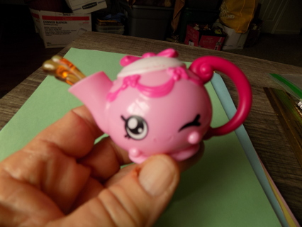 Shopkins pink pitcher teapot pours out plastic liquid streak