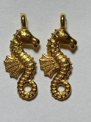 ✨⭐OCEAN/MARINE CHARMS~#10~GOLD~FREE SHIPPING✨⭐