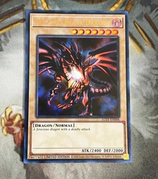 Ultra Rare Holo Yugioh Card Red eyes black dragon