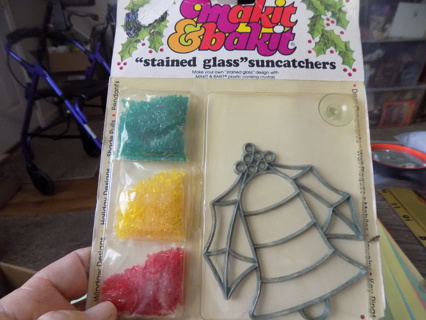 Vintage yet NIP Make It Bake it stained glass suncatcher bell & holly kit