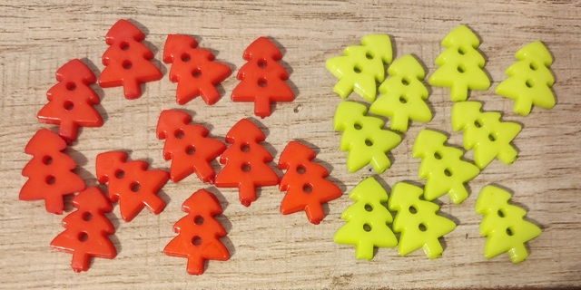 NEW - 41 Buttons - Red & Green Tree Buttons - 2 hole