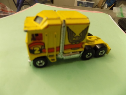 Hot Wheels Yellow Thunder Roller Tractor Trailer