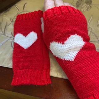 BN Knitted Fingerless Red Gloves. # 01