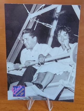 1992 The River Group Elvis Presley "Elvis Personal Life" Card #320