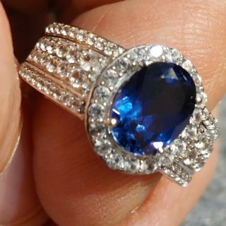 Sterling silver blue stone ring New size 7, retails $105