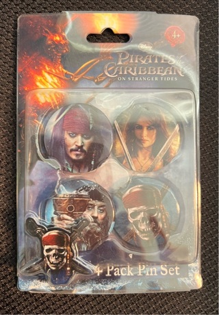 Disney Pirates of the Caribbean Pin Set (NEW )