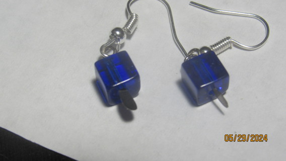 EARRING  BLUE