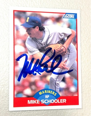 Autographed 1989 Score Seattle Mariners Baseball Card #528 Mike Schooler