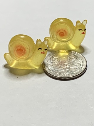 SNAILS~#4~YELLOW~SET OF 2 SNAILS~GLOW IN THE DARK~FREE SHIPPING!