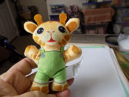 McDonalda toy 2000 Stuffed plush 3 & under baby giraffe in green overalls