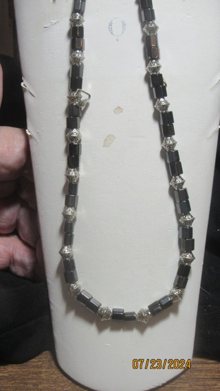 NECKLACE  BLACK AND SILVER BEADS