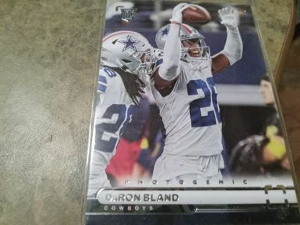 2022 PANINI CHRONICLES PHOTOGENIC ROOKIE DARON BLAND DALLAS COWBOYS FOOTBALL CARD # PH-47