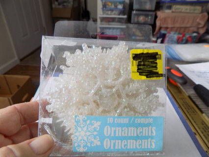 NIB Set of 10 White glittery snowflake ornaments