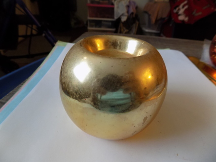 3 1/2 inch round gold ceramic Christmas ornament votive tea light holder