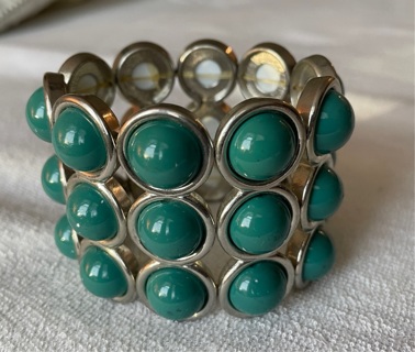 Beautiful high quality turquoises and silver cuff bracelet 