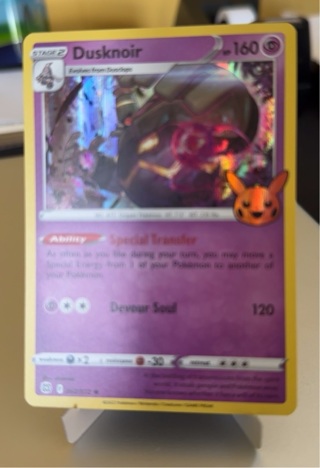 Pokemon trading card- Dusknoir Holo