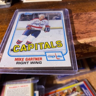 1981 topps Mike gartner hockey card 