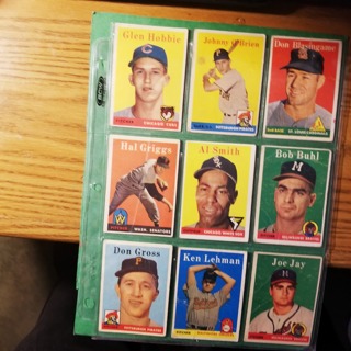 9 - 1958 LOT  -  TOPPS - LOW TO MID GRADE - BASEBALL CARDS