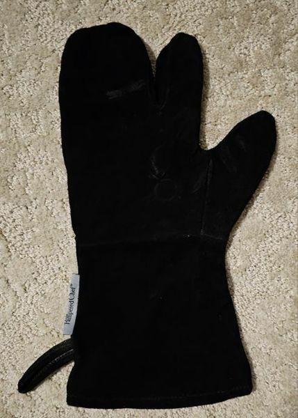 The Pampered Chef Oven Mitt #1329 – St. John's Institute (Hua Ming)