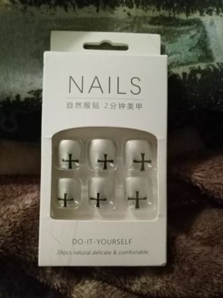 Cross glue on press on nails nib