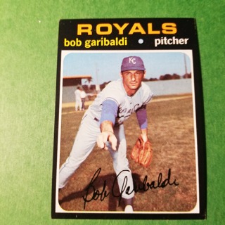 1971 Topps Vintage Baseball Card # 701 - BOB GARIBALDI - ROYALS - NRMT/MT