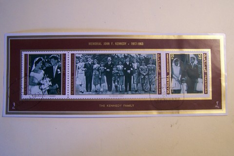 1971 John F. Kennedy Memorial, The Kennedy Family, Long Souvenir Sheet - Manama