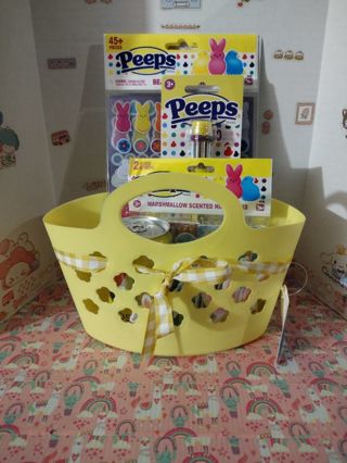 ✨✨✨BRAND NEW MINI YELLOW BASKET FILLED WITH "PEEPS" GOODIES ✨✨✨MORE ADDED AS BIDDING INCREASES!