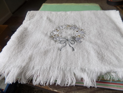 Christmas hand towel white with silvertone wreath embroidery and fringes