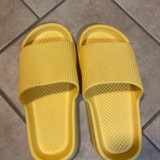 BN Lightweight Indoor Outdoor Slippers .