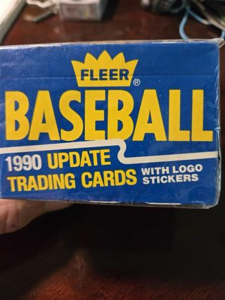 Fleer Baseball cards 1990 updated.with logo sticker