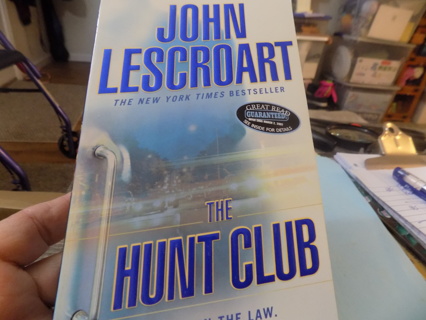 The Hunt Club by John Lescroat paperback book