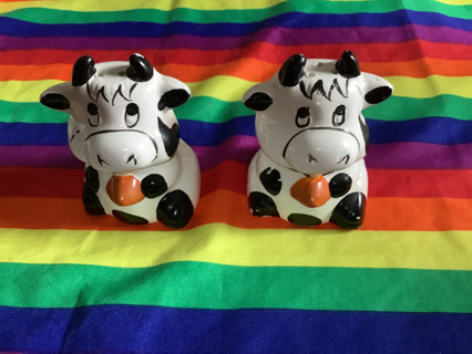 Vintage Cow With Bells Salt And Pepper Shaker As Is 