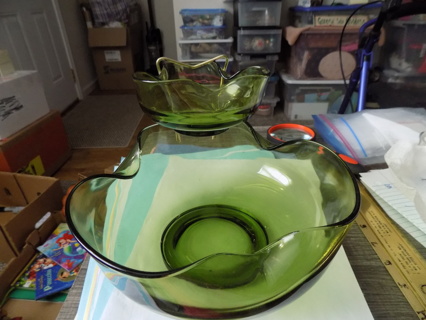 Vintage Retro Avocado Green Anchor Hocking Mid Century chip N dip set