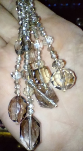 NECKLACE JUST BEAUTIFUL MADE OF REAL CRYSTAL WITH A 26 INCH CHAIN JUST FANTASTIC TAKE A LOOK WOW!