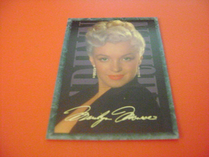 Marilyn Monroe MINT Trading card