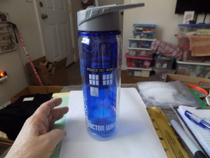 10 inch tall Dr. Who water bottle 2 1/2 inch round