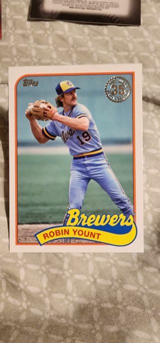 Robin yount 2024 topps 89 to 24 35th anniversary insert card