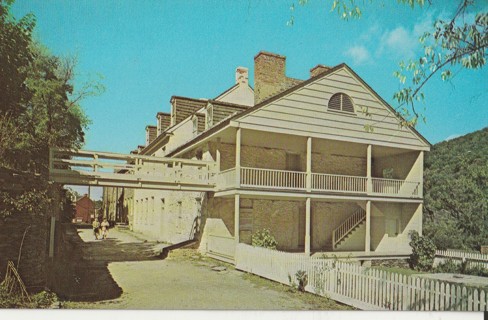 Vintage Unused Postcard: (gin4): Happer House, Harpers Ferry, WV