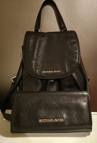 MICHAEL KORS BACK PACK AND WALLET FILL EM UP