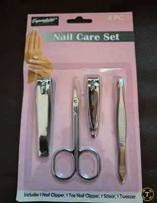 NEW n PACK 4 PC.METAL MANICURE SET + 2 NEW n PAK BONUS ITEMS