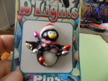 Yuletide Delights NIP Penguin Brooch wrapped in Christmas lights 