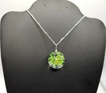 Beautiful New Pressed Green Flowers in Solid Glass Necklace 