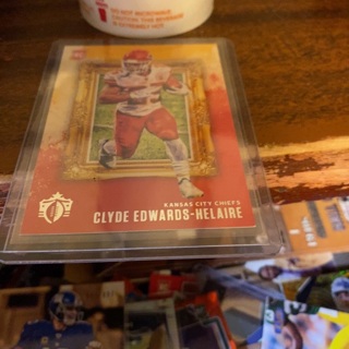 2020 panini chronicles gridiron kings Clyde edwards-helaire rookie football card 