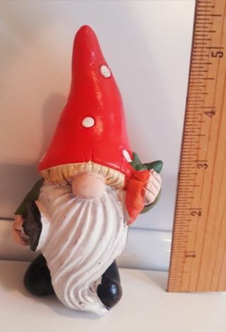 Gnome Figurine - Gardening