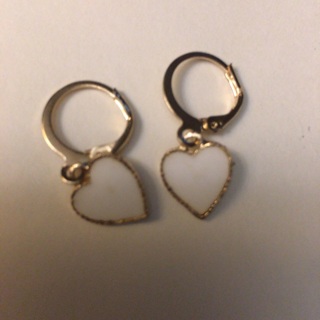 New GP Heart Earrings Read description before bidding 