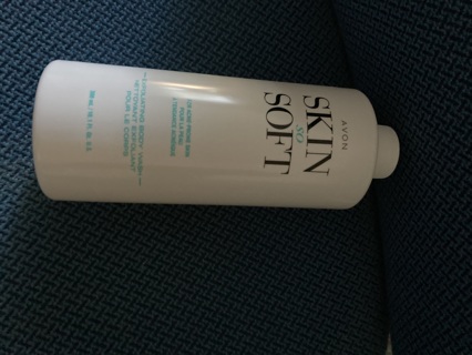 Skin so Soft Exfoliating Body Wash (new)