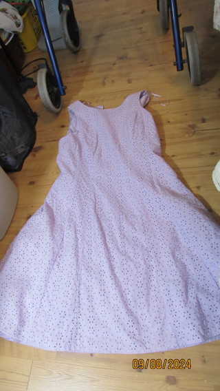 DRESS SIZE 8