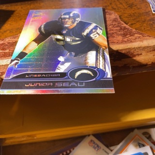 2000 pacific prism junior seau football card 