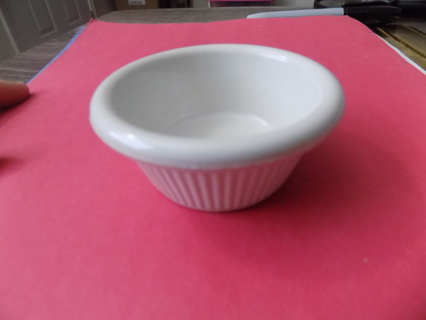 2 1/2 inch tall white ribbed melamine condiment dish