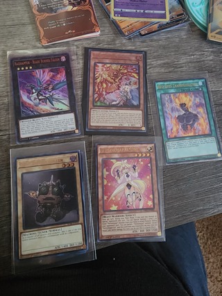 Lot of 5 holo Yu-Gi-Oh cards